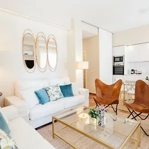 Apartamento Stylish And Wide- 3bdr 3bth- Los Remedios, Sevilha